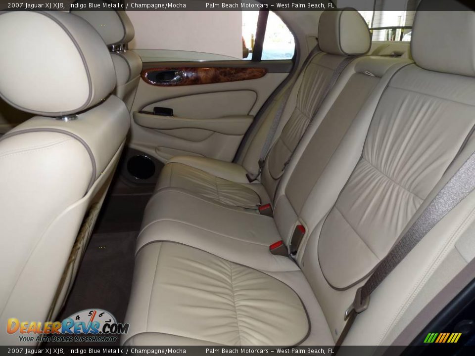 2007 Jaguar XJ XJ8 Indigo Blue Metallic / Champagne/Mocha Photo #23