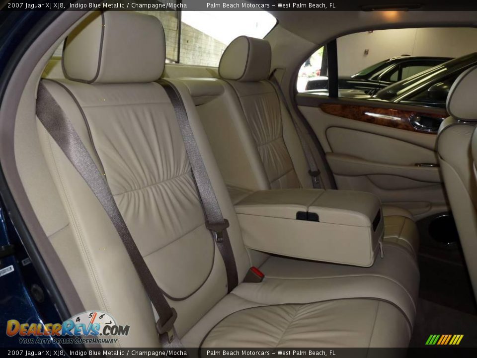 2007 Jaguar XJ XJ8 Indigo Blue Metallic / Champagne/Mocha Photo #26