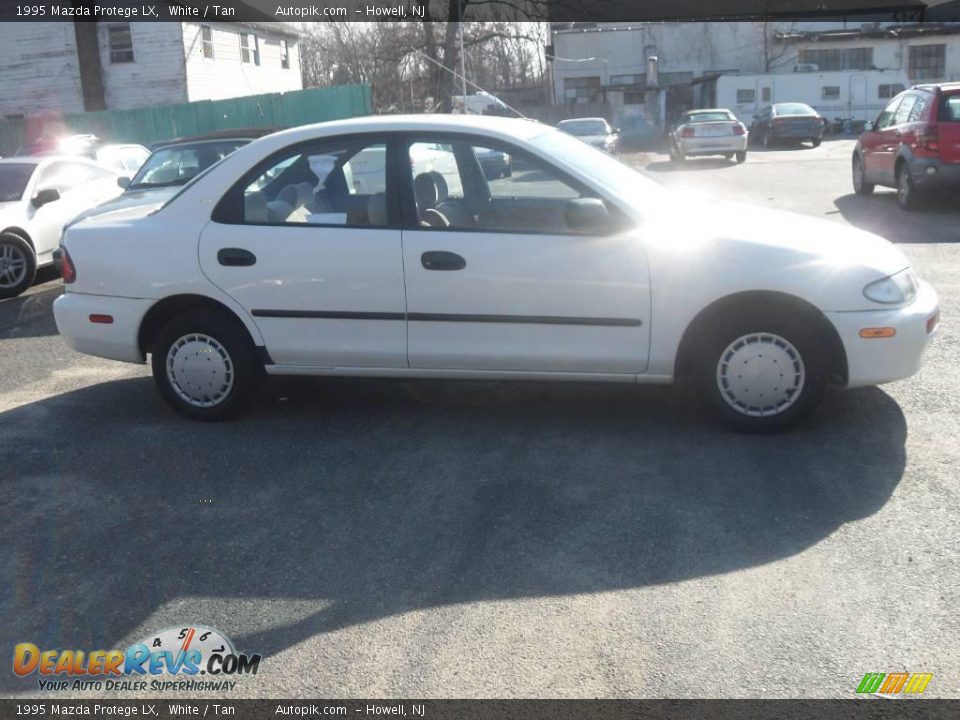 1995 Mazda Protege LX White / Tan Photo #4