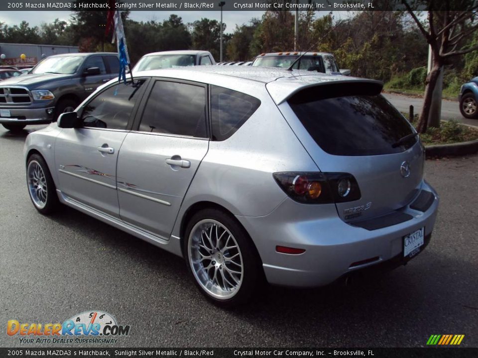 2005 Mazda MAZDA3 s Hatchback Sunlight Silver Metallic / Black/Red Photo #3