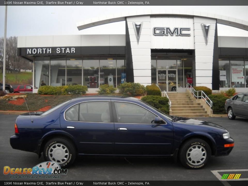 1996 Nissan Maxima GXE Starfire Blue Pearl / Gray Photo #1