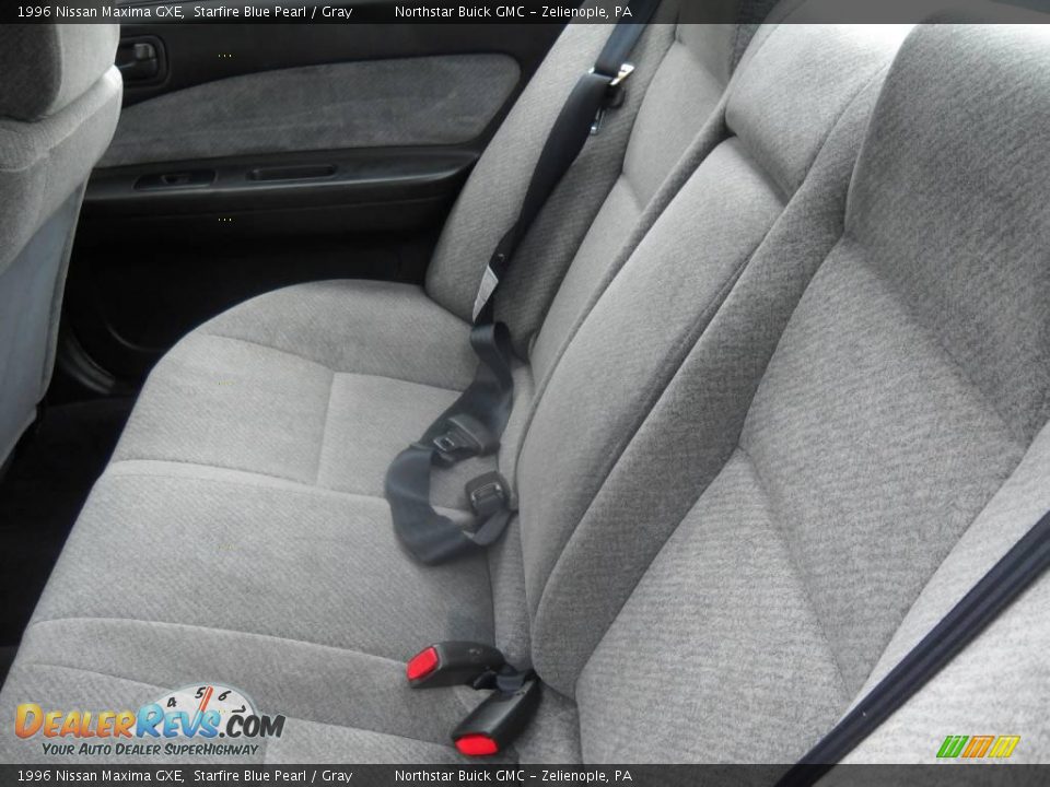 1996 Nissan Maxima GXE Starfire Blue Pearl / Gray Photo #12