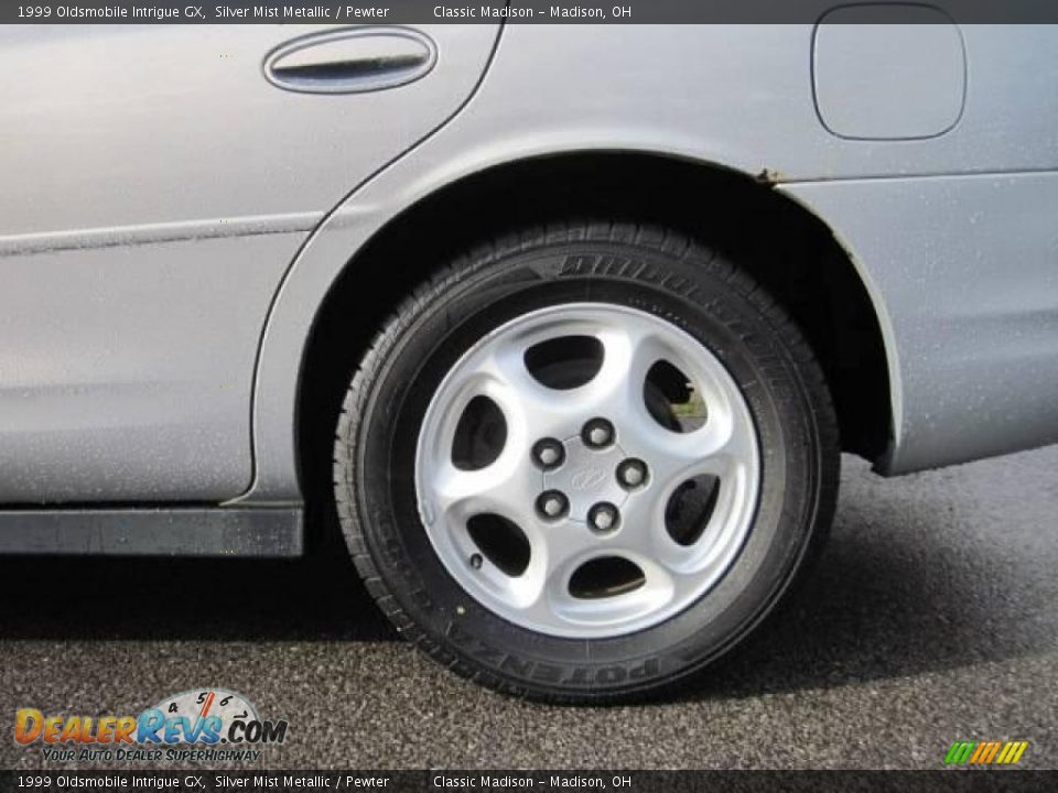 1999 Oldsmobile Intrigue GX Silver Mist Metallic / Pewter Photo #8