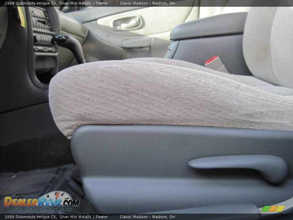 1999 Oldsmobile Intrigue GX Silver Mist Metallic / Pewter Photo #13