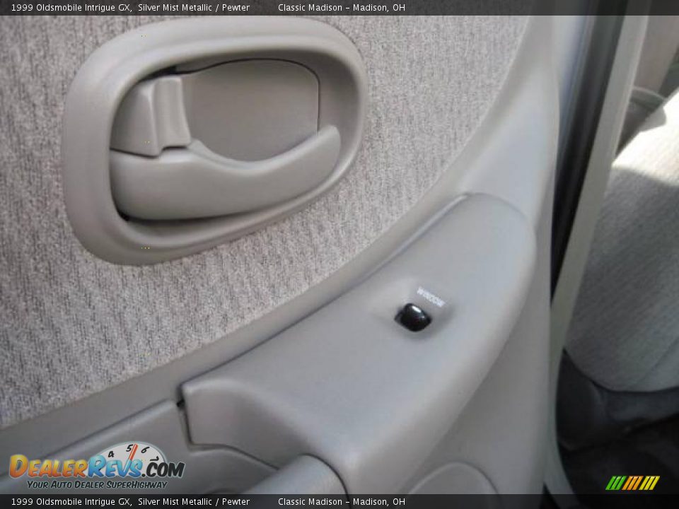 1999 Oldsmobile Intrigue GX Silver Mist Metallic / Pewter Photo #14
