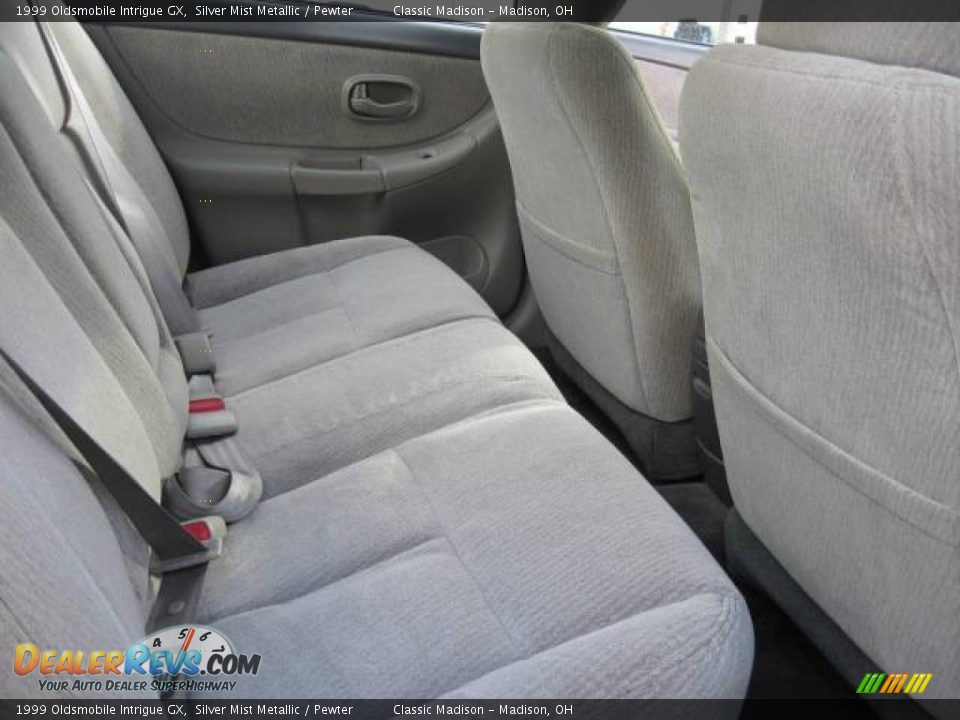 1999 Oldsmobile Intrigue GX Silver Mist Metallic / Pewter Photo #16