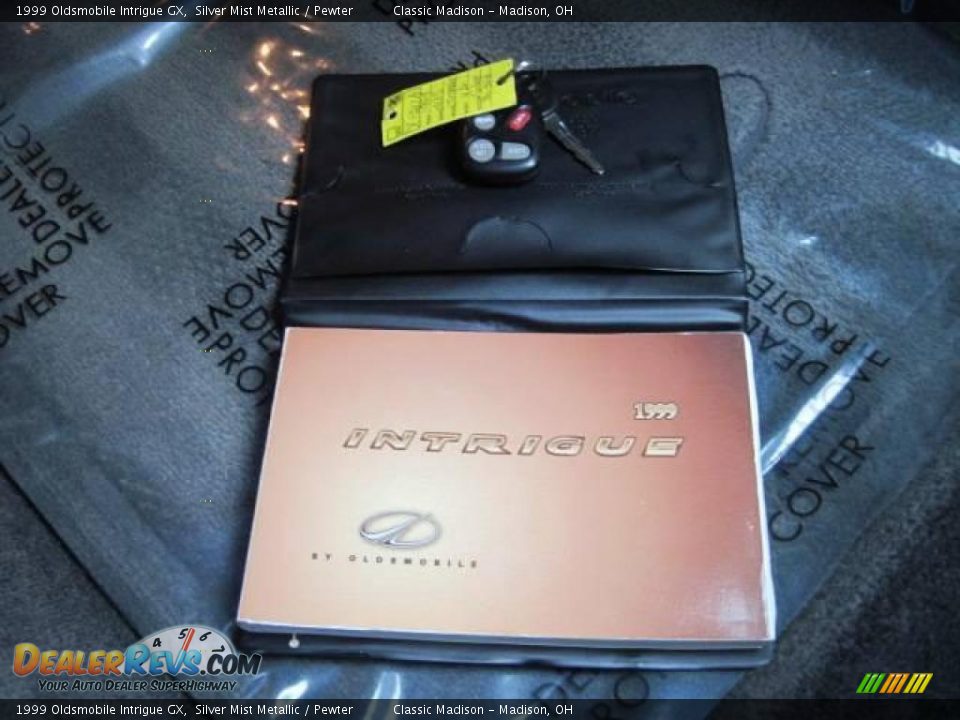 1999 Oldsmobile Intrigue GX Silver Mist Metallic / Pewter Photo #33