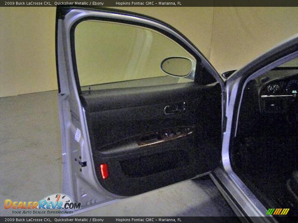2009 Buick LaCrosse CXL Quicksilver Metallic / Ebony Photo #23