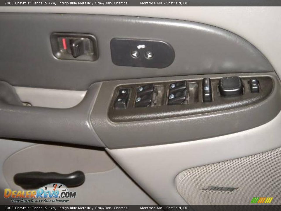2003 Chevrolet Tahoe LS 4x4 Indigo Blue Metallic / Gray/Dark Charcoal Photo #32