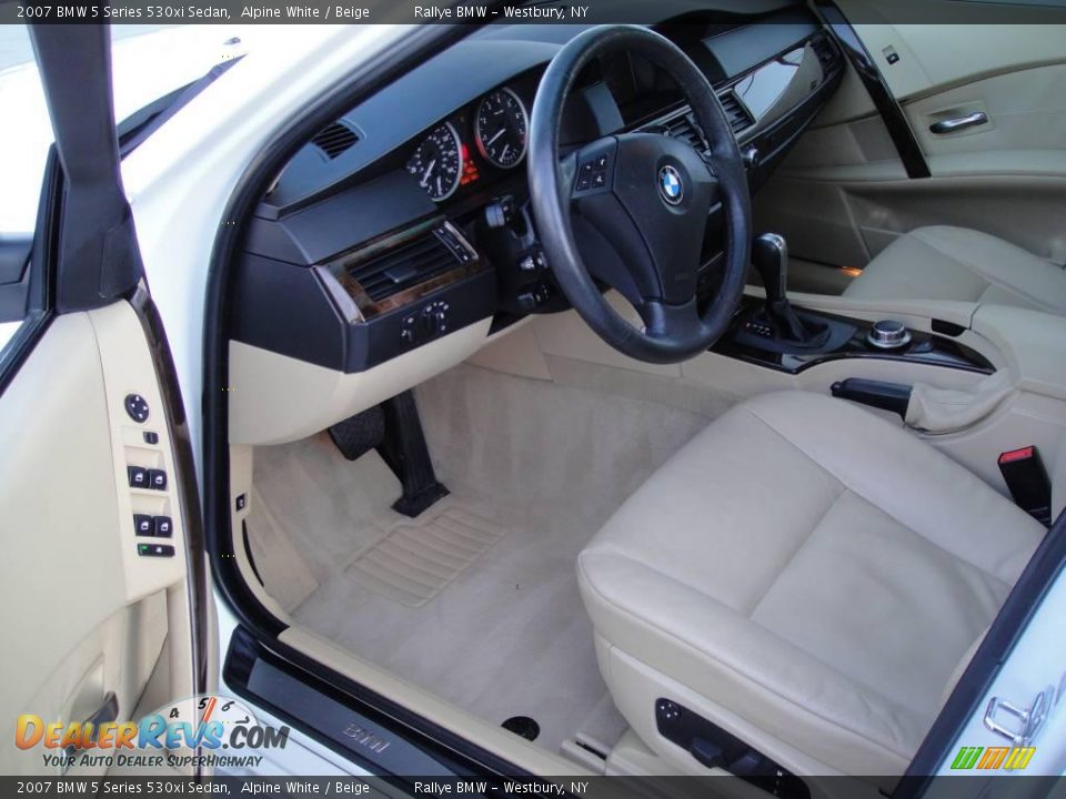 2007 BMW 5 Series 530xi Sedan Alpine White / Beige Photo #10