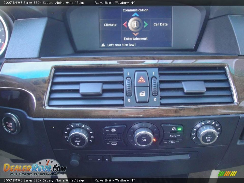 2007 BMW 5 Series 530xi Sedan Alpine White / Beige Photo #12