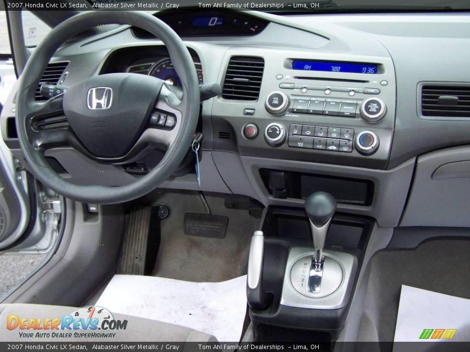 2007 Honda Civic LX Sedan Alabaster Silver Metallic / Gray Photo #13
