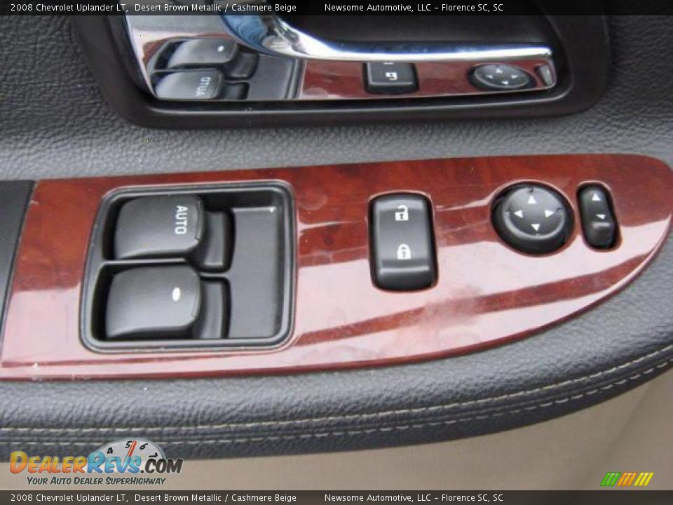2008 Chevrolet Uplander LT Desert Brown Metallic / Cashmere Beige Photo #15