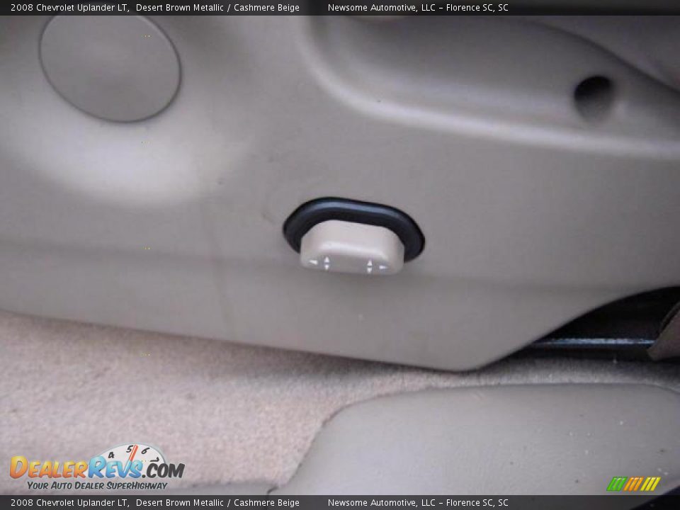 2008 Chevrolet Uplander LT Desert Brown Metallic / Cashmere Beige Photo #16