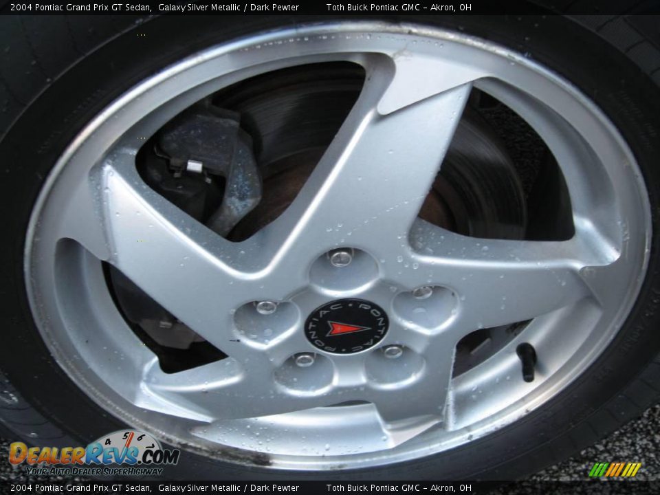 2004 Pontiac Grand Prix GT Sedan Galaxy Silver Metallic / Dark Pewter Photo #15