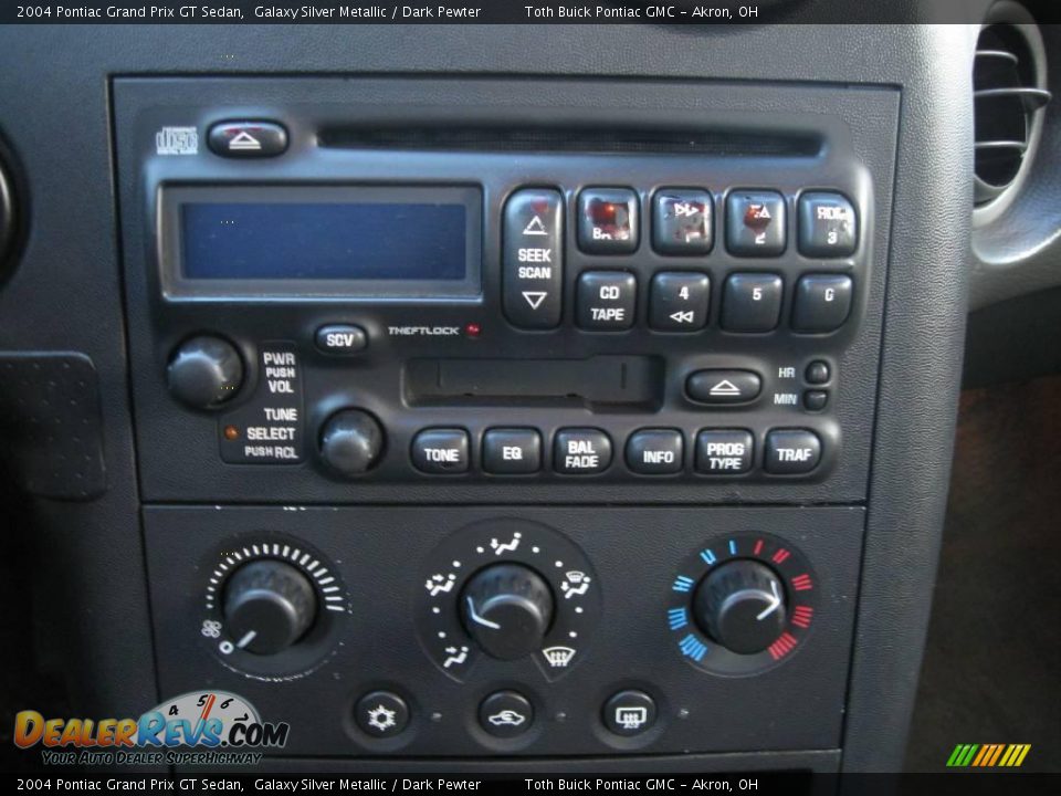 2004 Pontiac Grand Prix GT Sedan Galaxy Silver Metallic / Dark Pewter Photo #17