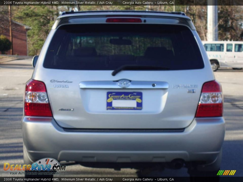 2006 Toyota Highlander Hybrid 4WD Millenium Silver Metallic / Ash Gray Photo #12