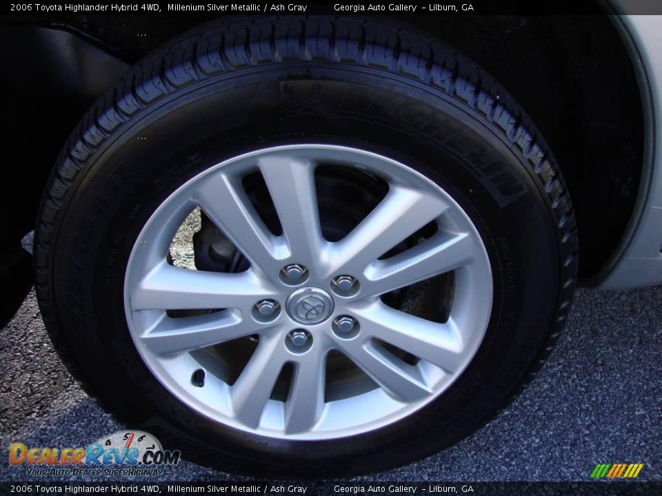 2006 Toyota Highlander Hybrid 4WD Millenium Silver Metallic / Ash Gray Photo #21