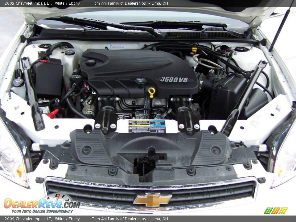 2009 Chevrolet Impala LT White / Ebony Photo #18