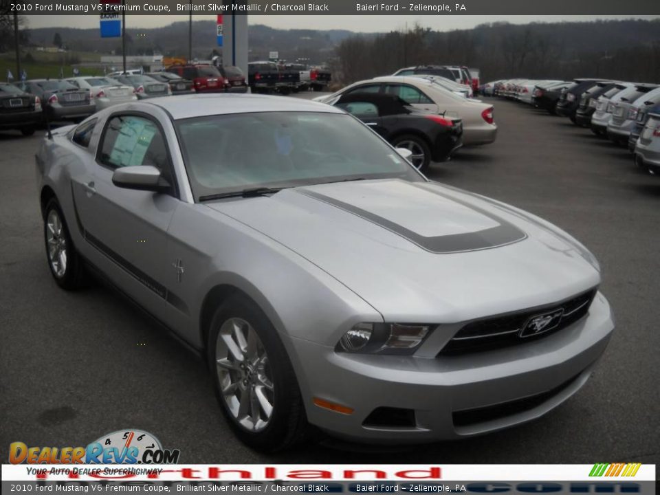2010 Ford Mustang V6 Premium Coupe Brilliant Silver Metallic / Charcoal Black Photo #4