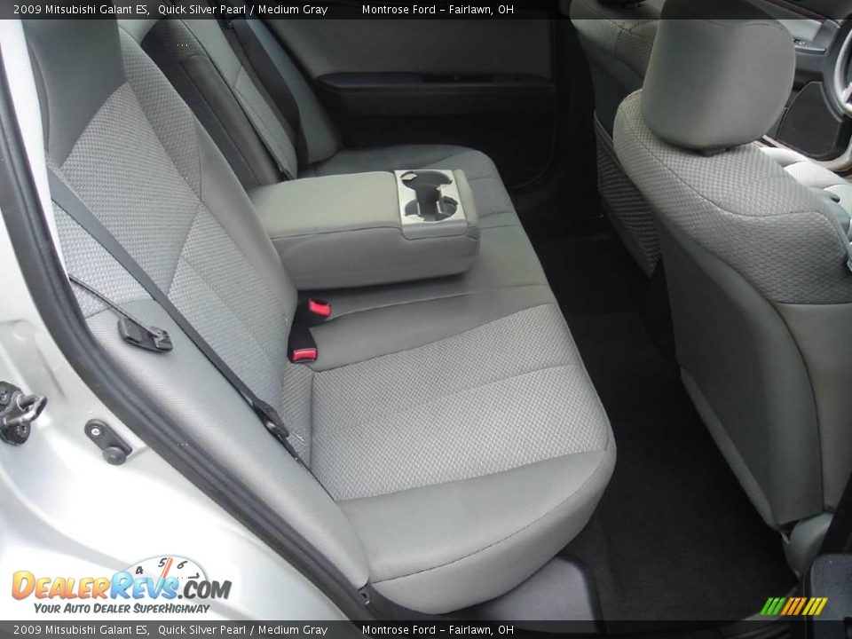 2009 Mitsubishi Galant ES Quick Silver Pearl / Medium Gray Photo #14