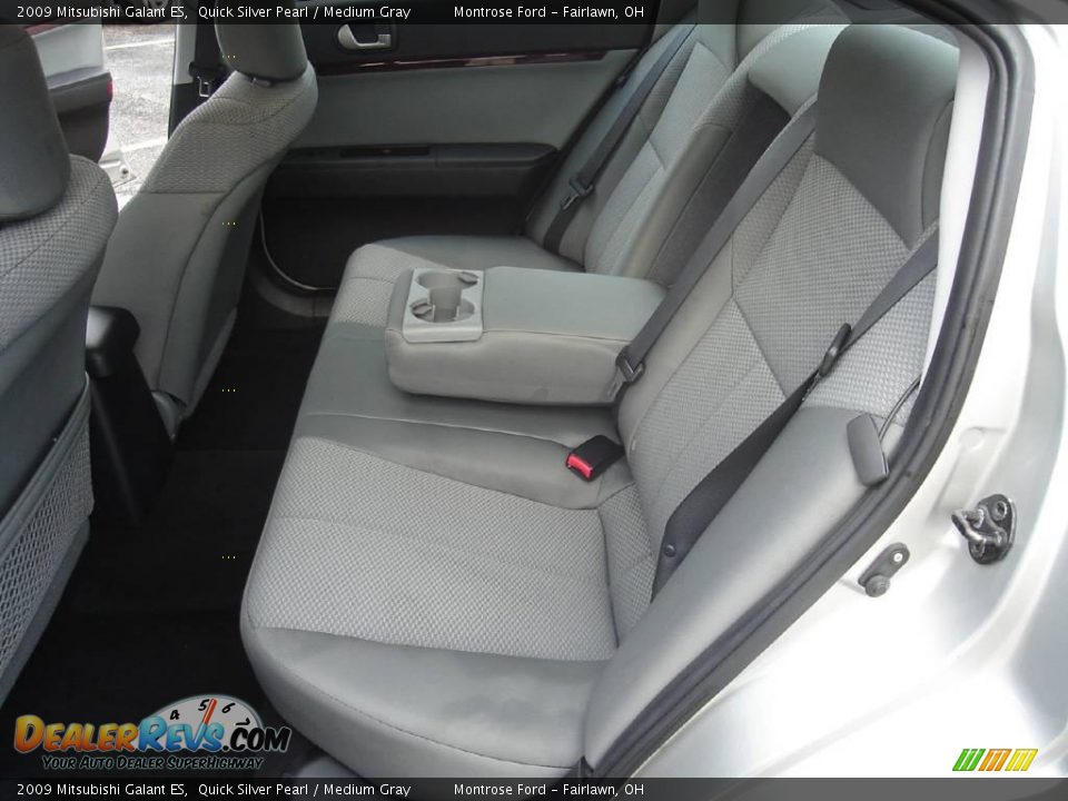 2009 Mitsubishi Galant ES Quick Silver Pearl / Medium Gray Photo #15
