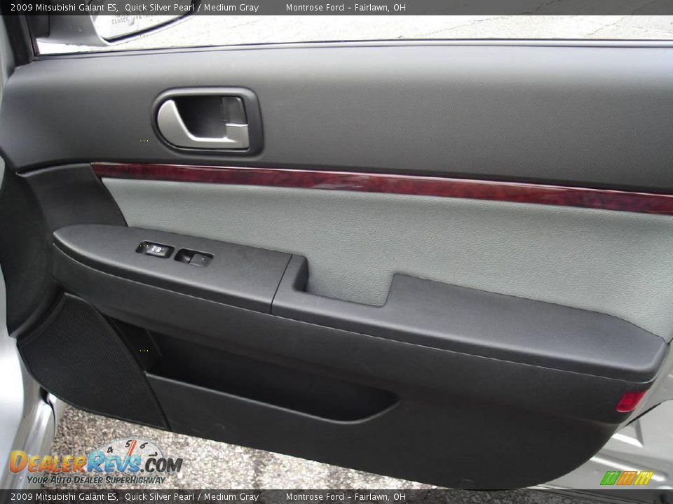 2009 Mitsubishi Galant ES Quick Silver Pearl / Medium Gray Photo #18