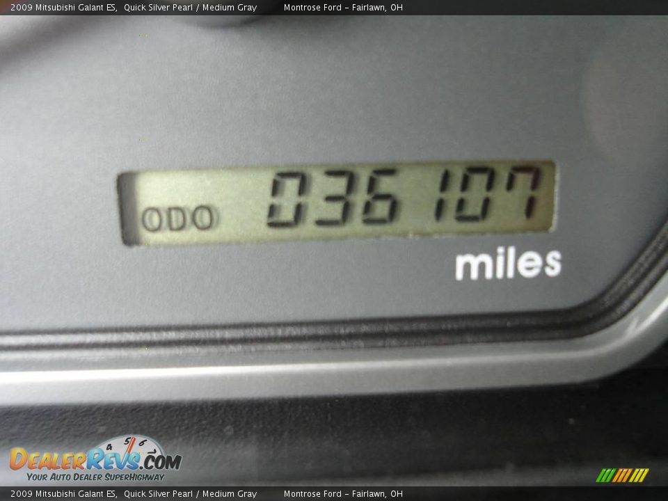 2009 Mitsubishi Galant ES Quick Silver Pearl / Medium Gray Photo #24