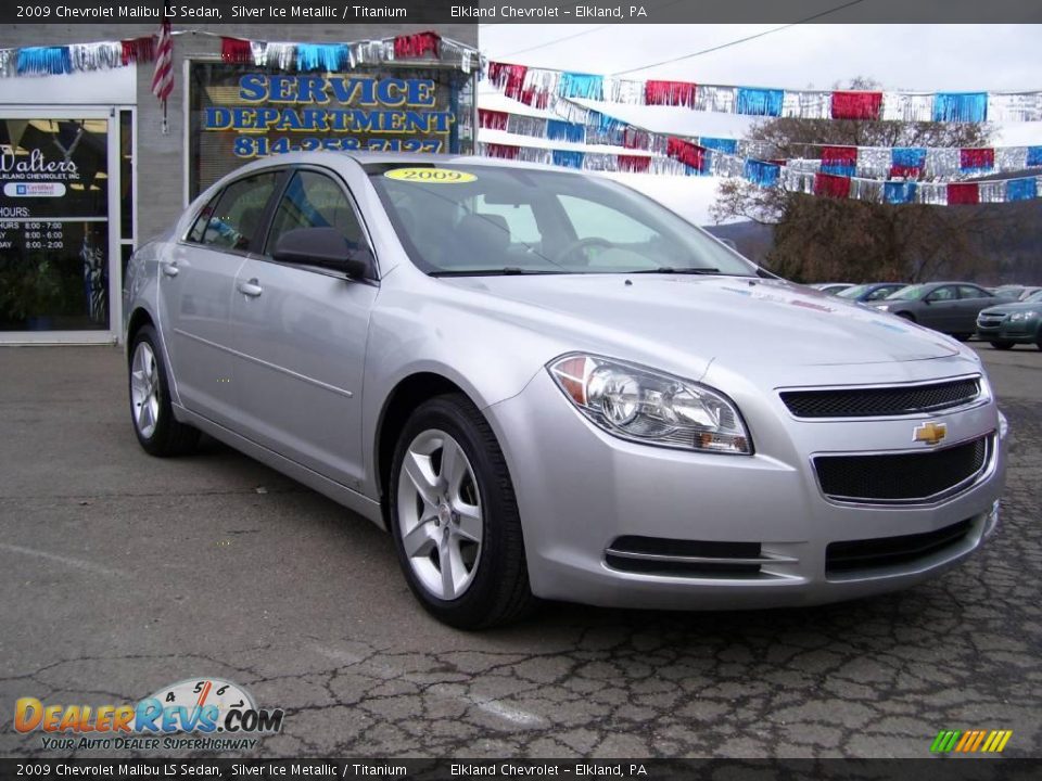 2009 Chevrolet Malibu LS Sedan Silver Ice Metallic / Titanium Photo #1