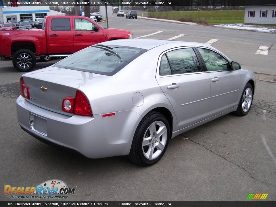 2009 Chevrolet Malibu LS Sedan Silver Ice Metallic / Titanium Photo #3