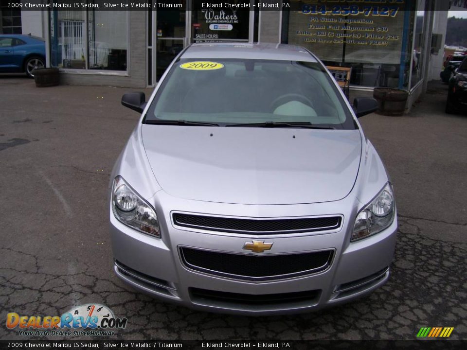 2009 Chevrolet Malibu LS Sedan Silver Ice Metallic / Titanium Photo #8