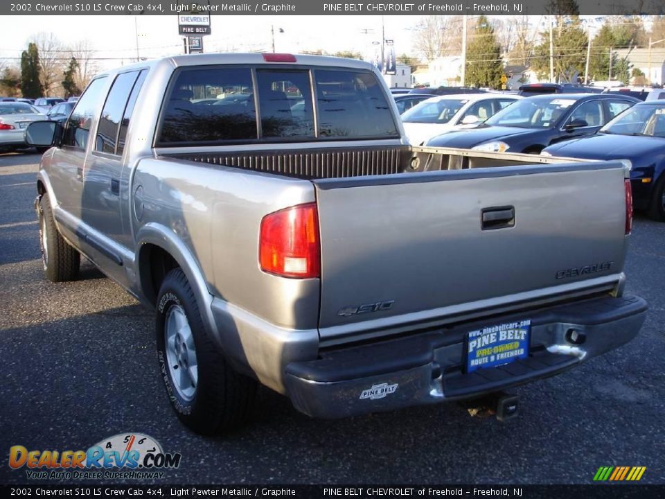 2002 Chevrolet S10 LS Crew Cab 4x4 Light Pewter Metallic / Graphite Photo #5