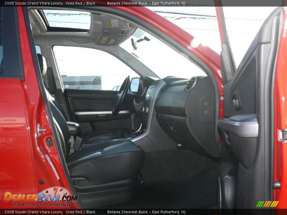 2008 Suzuki Grand Vitara Luxury Vivid Red / Black Photo #8