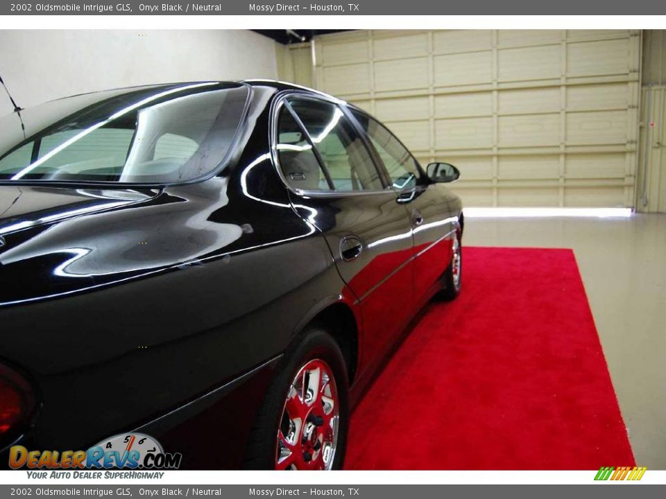 2002 Oldsmobile Intrigue GLS Onyx Black / Neutral Photo #7