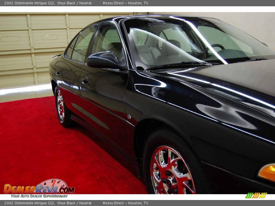 2002 Oldsmobile Intrigue GLS Onyx Black / Neutral Photo #13