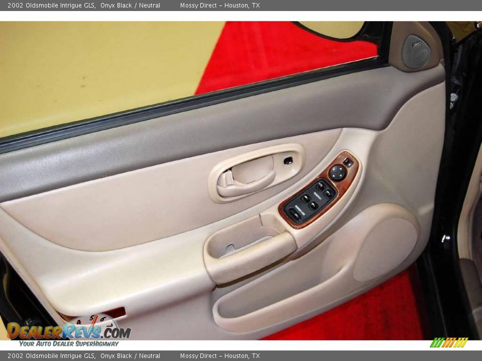 2002 Oldsmobile Intrigue GLS Onyx Black / Neutral Photo #14