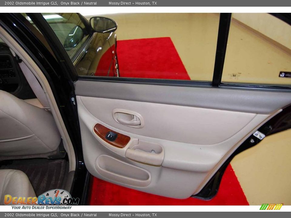 2002 Oldsmobile Intrigue GLS Onyx Black / Neutral Photo #20