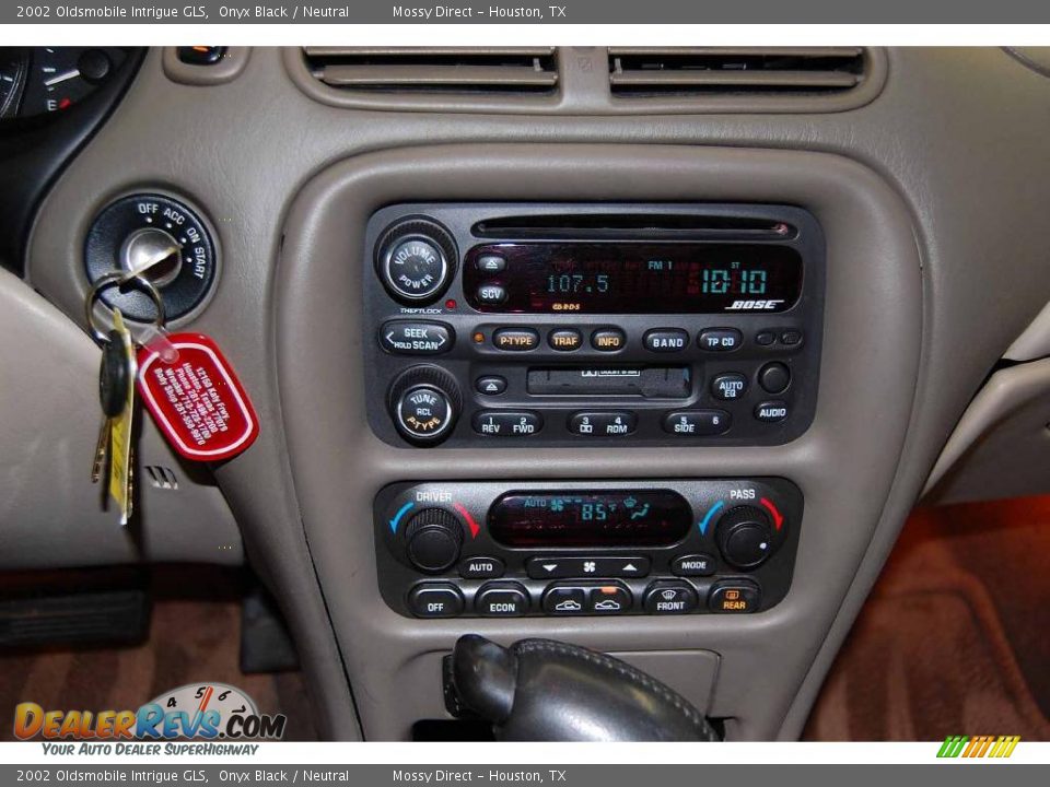 2002 Oldsmobile Intrigue GLS Onyx Black / Neutral Photo #26
