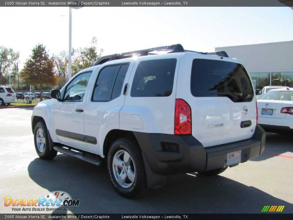 2005 Nissan Xterra SE Avalanche White / Desert/Graphite Photo #3