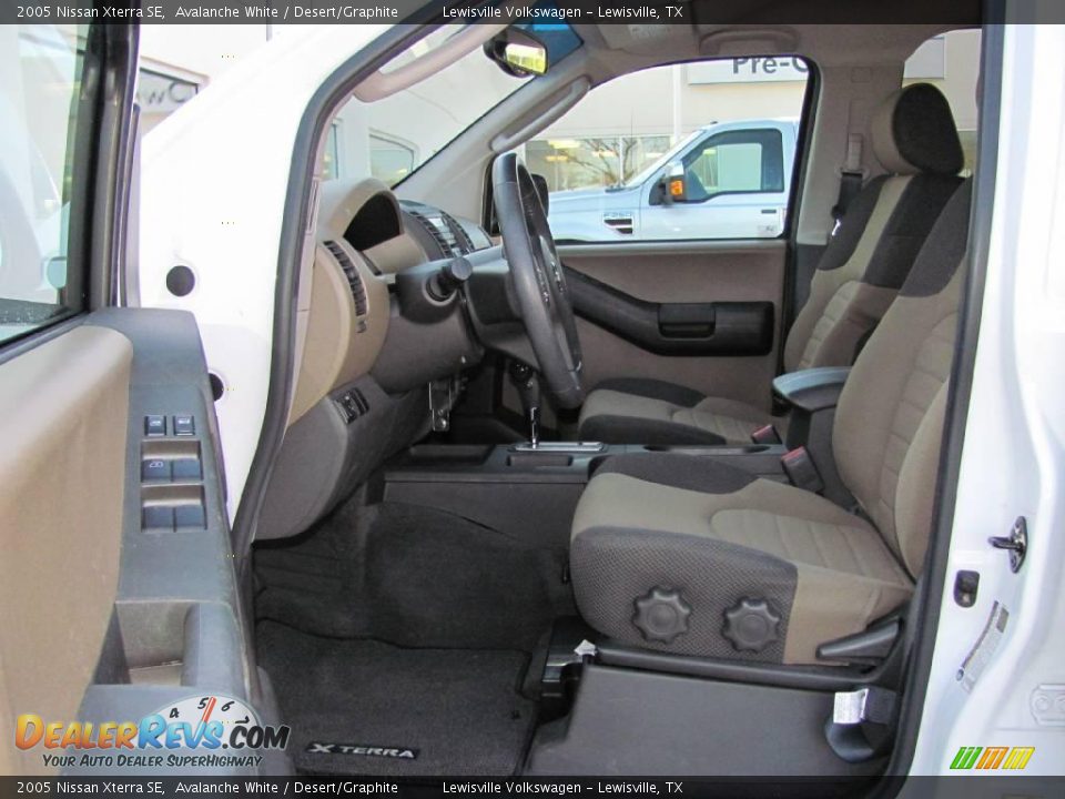 2005 Nissan Xterra SE Avalanche White / Desert/Graphite Photo #9
