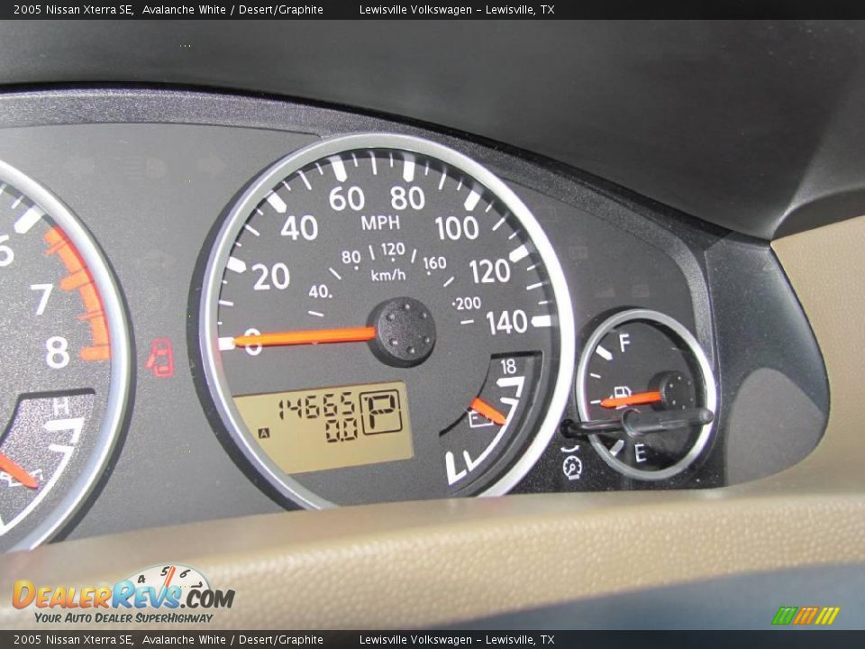 2005 Nissan Xterra SE Avalanche White / Desert/Graphite Photo #21