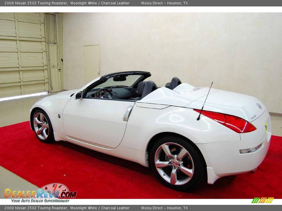 2009 Nissan 350Z Touring Roadster Moonlight White / Charcoal Leather Photo #14