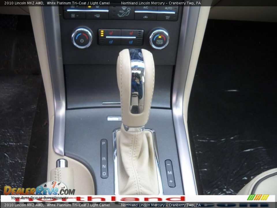 2010 Lincoln MKZ AWD White Platinum Tri-Coat / Light Camel Photo #18