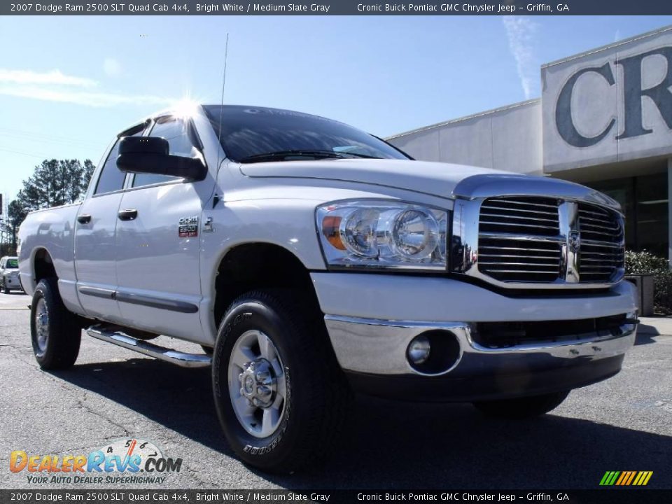 2007 Dodge Ram 2500 SLT Quad Cab 4x4 Bright White / Medium Slate Gray Photo #2