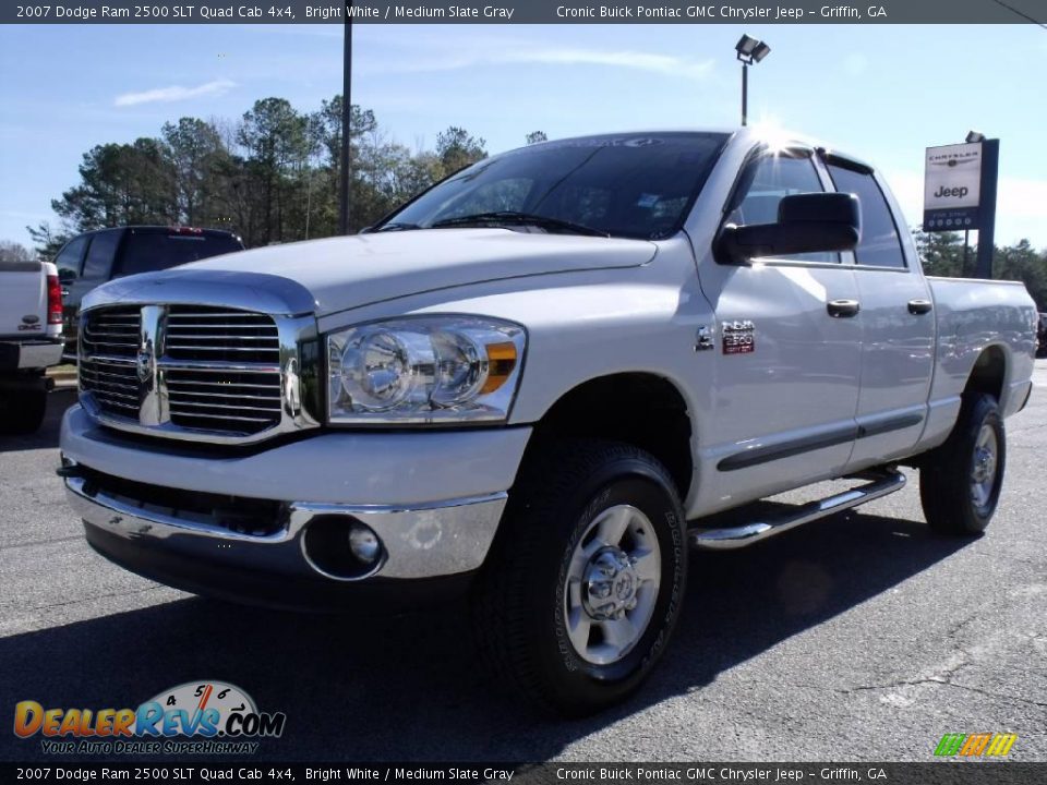 2007 Dodge Ram 2500 SLT Quad Cab 4x4 Bright White / Medium Slate Gray Photo #4