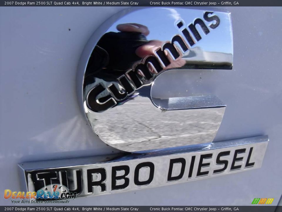 2007 Dodge Ram 2500 SLT Quad Cab 4x4 Bright White / Medium Slate Gray Photo #10