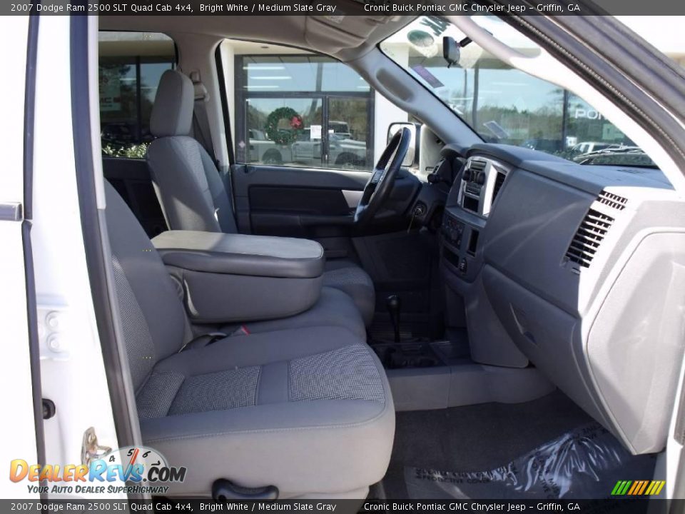 2007 Dodge Ram 2500 SLT Quad Cab 4x4 Bright White / Medium Slate Gray Photo #17