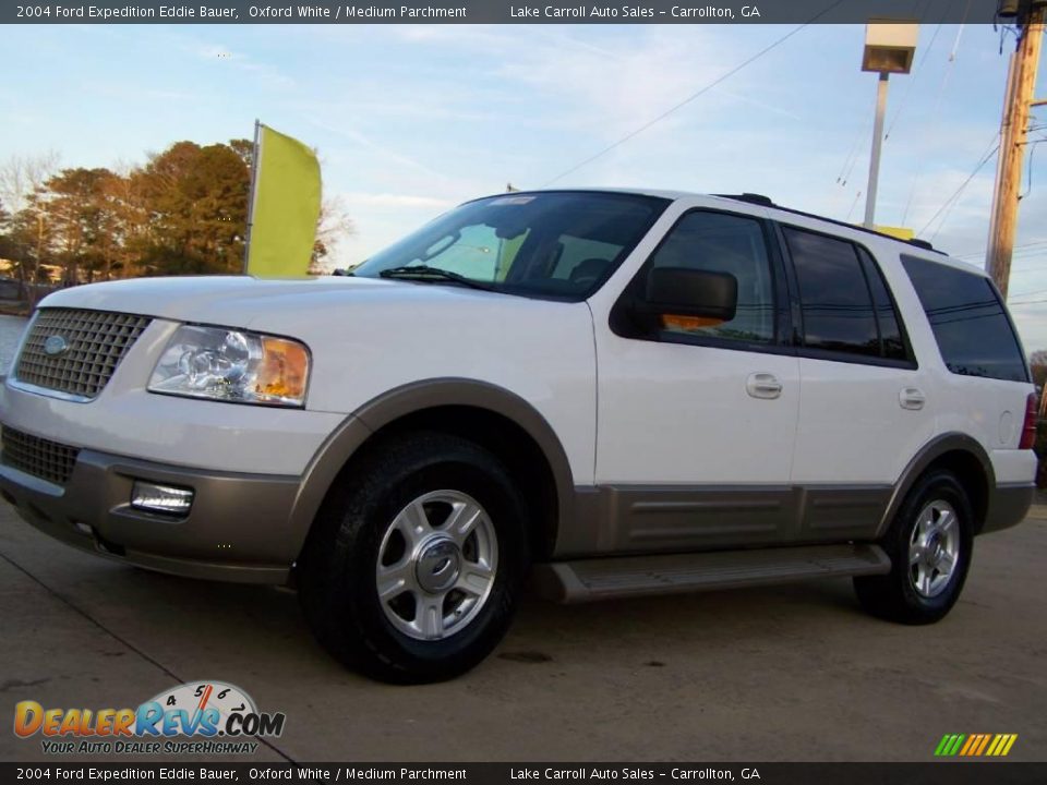 2004 Ford Expedition Eddie Bauer Oxford White / Medium Parchment Photo #12