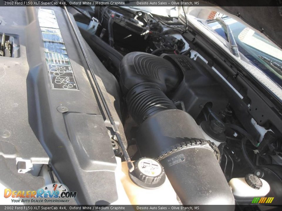 2002 Ford F150 XLT SuperCab 4x4 Oxford White / Medium Graphite Photo #18