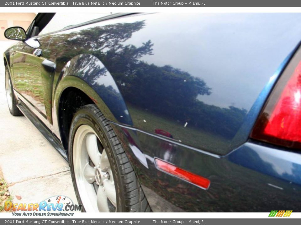 2001 Ford Mustang GT Convertible True Blue Metallic / Medium Graphite Photo #30